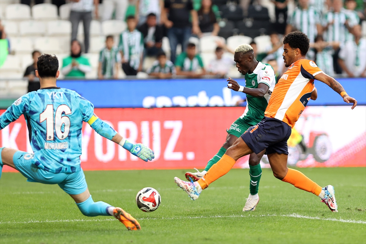 alassane-ndao-konyaspor-tarihinde-bir-ilke-daha-imza-atti.jpg