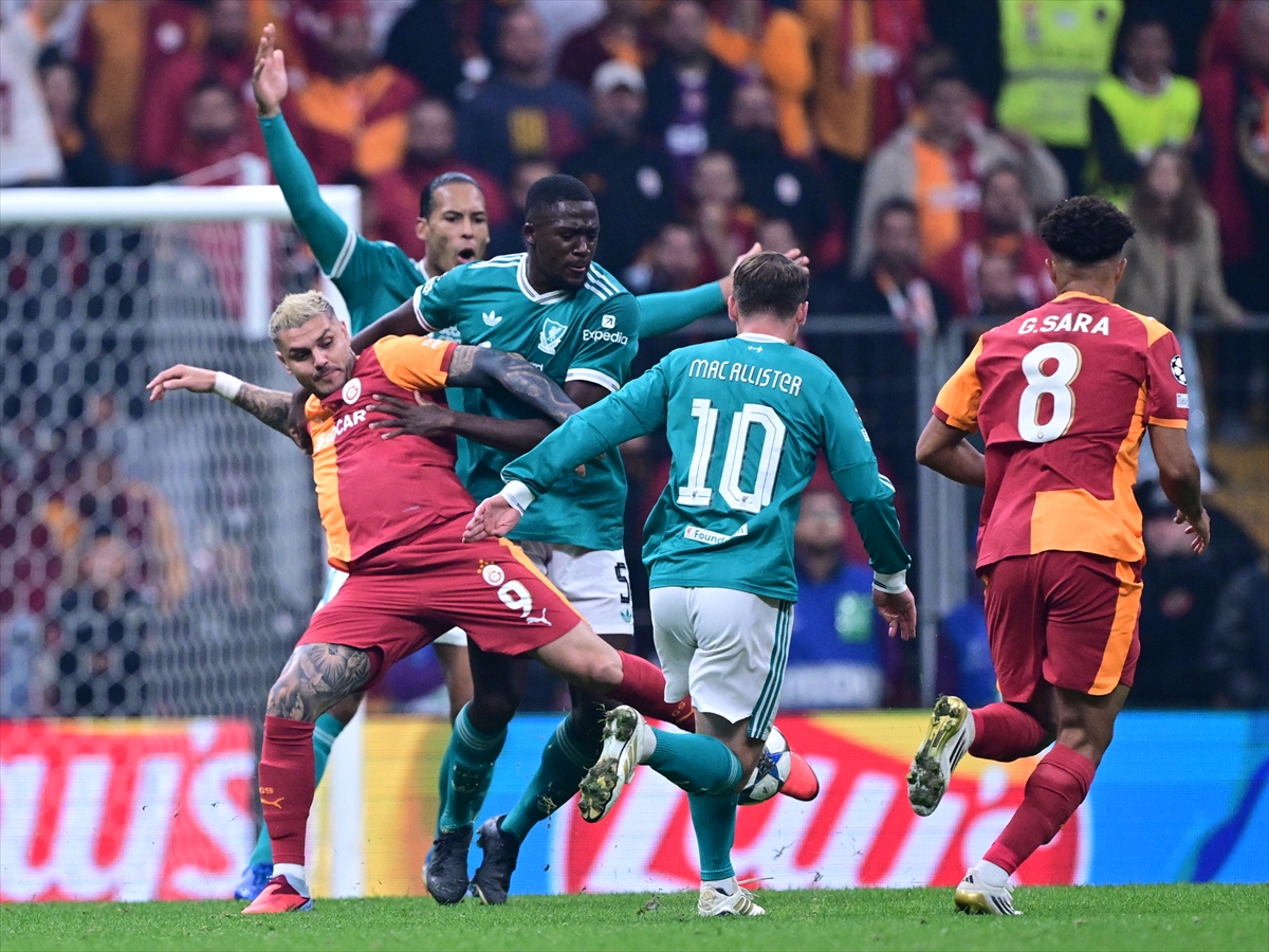 galatasaray-liverpoolu-tek-golle-yendi.jpg