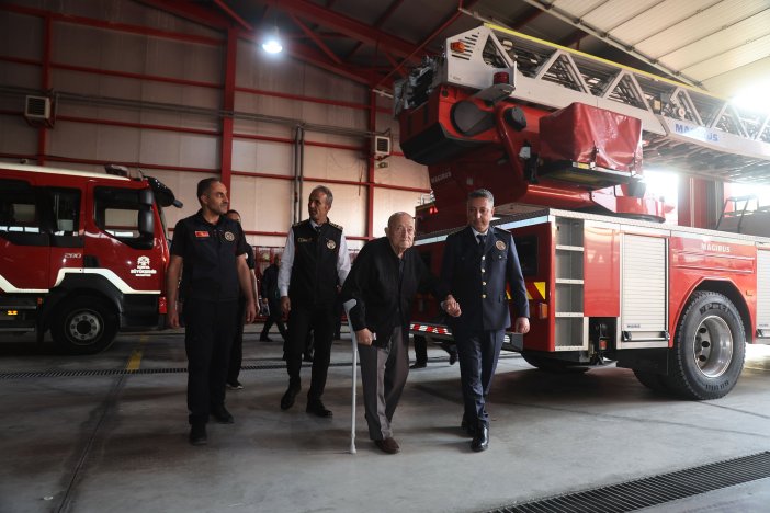konya-itfaiyesinin-efsane-muduru-92-yasinda-eski-gunleri-yad-etti-001.jpg