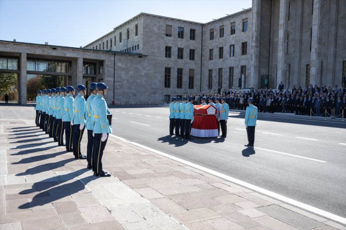 konya-mezunu-sendiller-tbmmde-duzenlenen-cenaze-toreniyle-ugurlandi.jpg