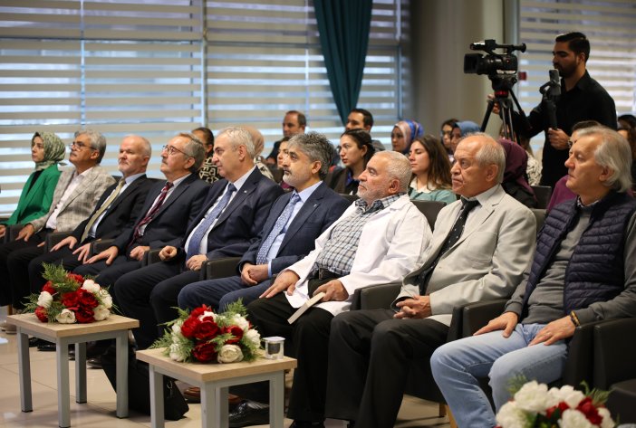 kto-karatay-universitesinde-ilk-ders-gazzeye-ayrildi-002.jpg