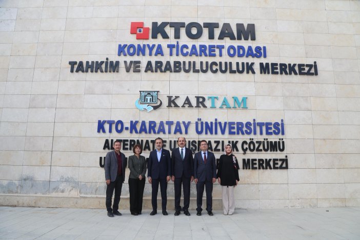 konyanin-kto-karatay-universitesinden-yukselen-ses-gazze-iklim-vicdan-003.jpg