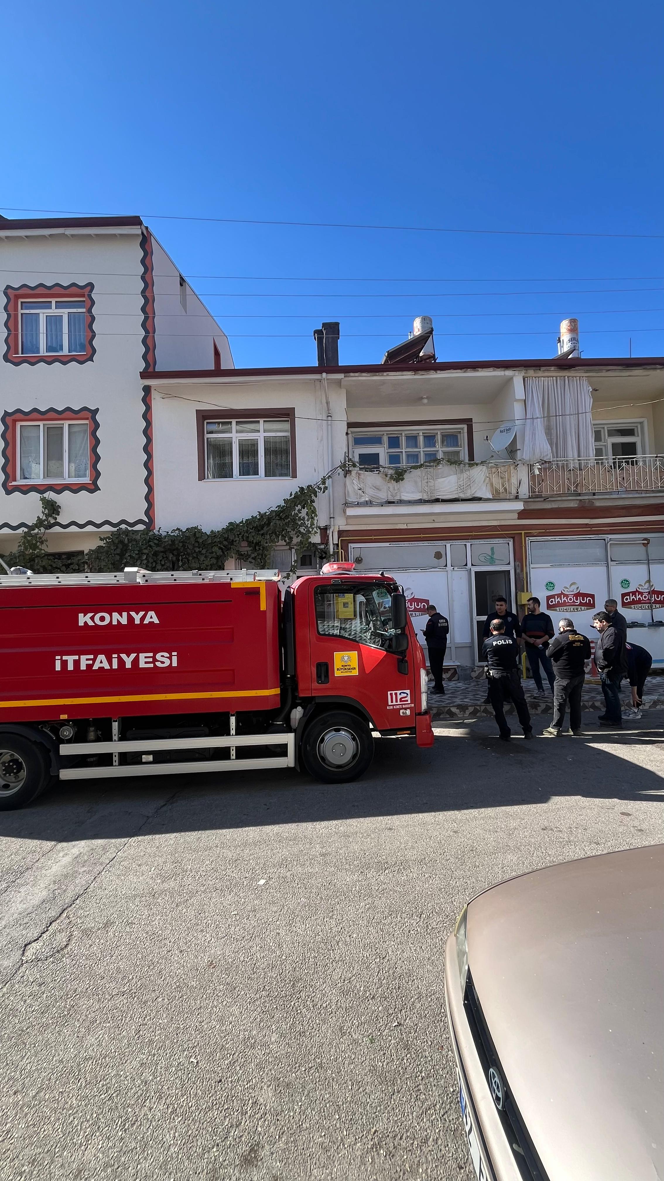 konyada-bir-is-yerinde-yangin-cikti-002.jpg