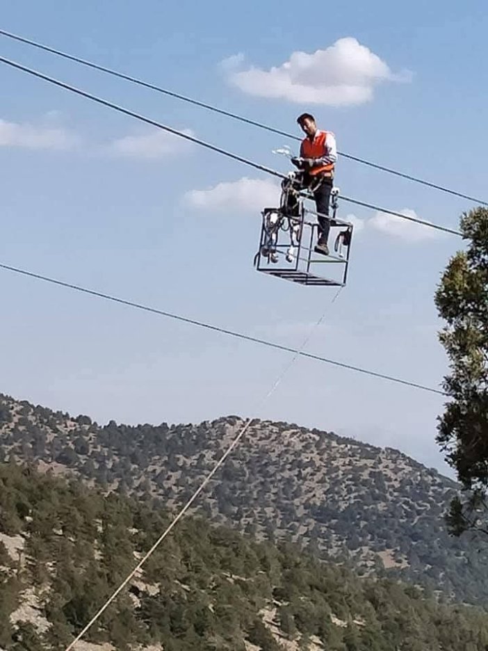 12-metrelik-elektrik-direginden-dusen-isci-hayatini-kaybetti.jpg