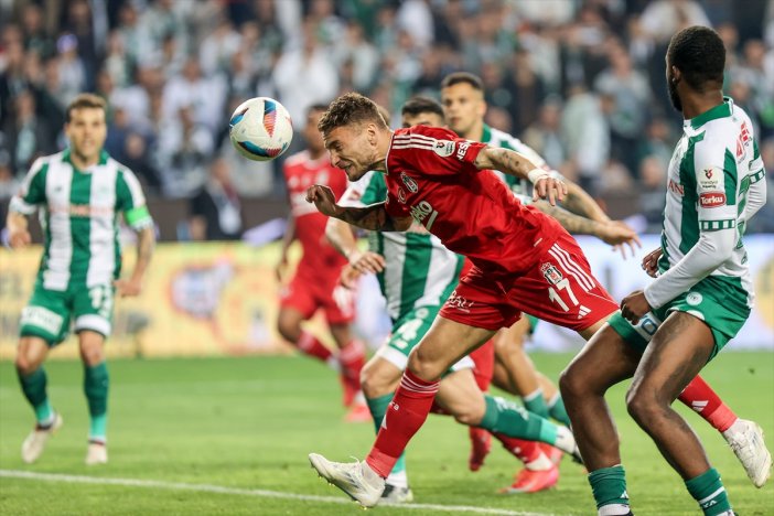 konyaspor-besiktas-rekabetinde-49-perde-003.jpg