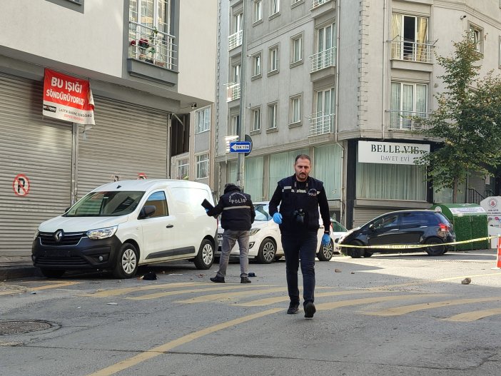 15-kursunluk-dehset-sokak-ortasinda-kadin-cinayeti.jpg