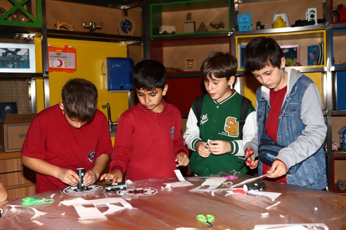 konyada-her-cocuk-bilimle-tanisiyor-gelecege-isik-tutuyor-006.jpg