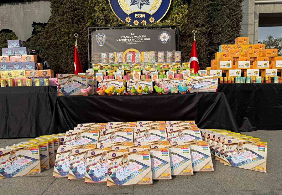 kacak-oyuncak-operasyonu-50-milyon-tllik-zehirli-oyuncak-ele-gecirildi-001.jpg