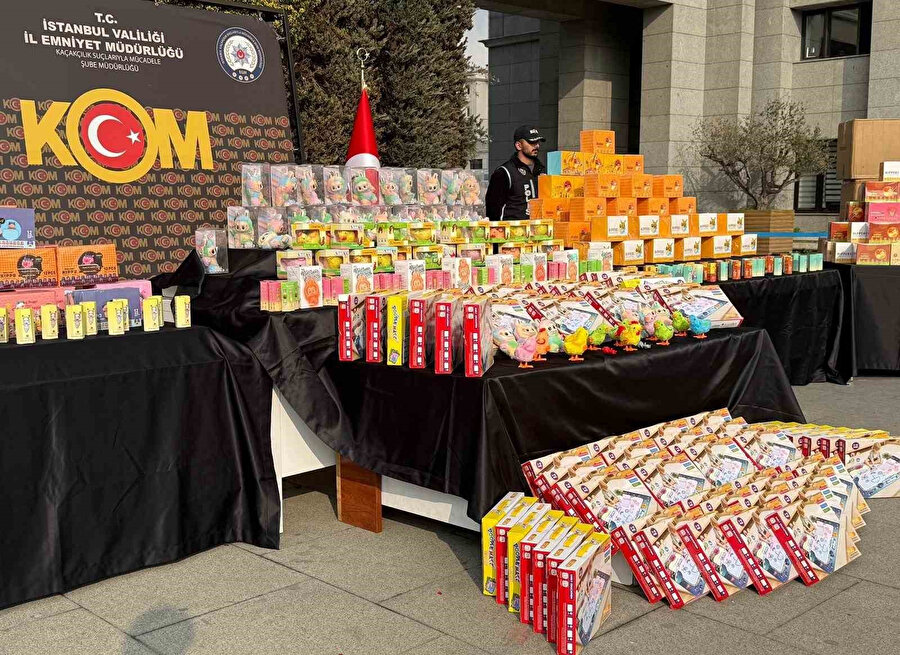 kacak-oyuncak-operasyonu-50-milyon-tllik-zehirli-oyuncak-ele-gecirildi.jpg