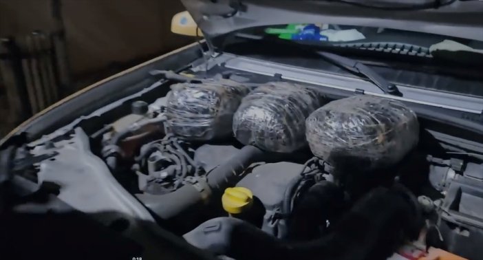 yolcu-degil-zehir-tasiyormus-on-kaputundan-3-kilo-uyusturucu-cikti.jpg