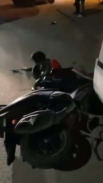 bir-carpisma-yetmedi-motosiklet-3-araca-birden-vurdu