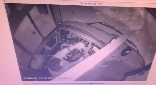 halk-otobusune-kursun-yagmuru-o-anlar-kameralara-yansidi