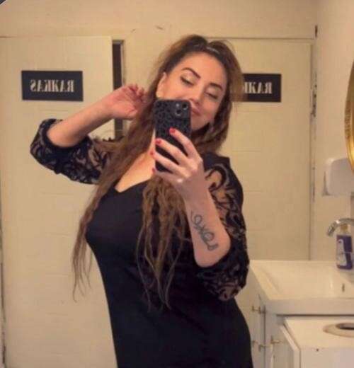 kafede-eski-sevgili-dehseti-kadini-oldurup-canina-kiydi