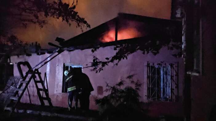 can-pazari-tum-aile-alevlerin-icinde-kaldi