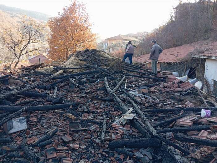 konyada-baba-ve-ogluna-yangin-soku-doganhisar-davras