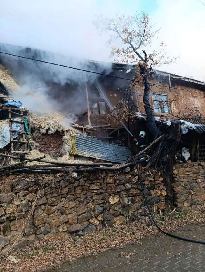 konyada-baba-ve-ogluna-yangin-soku-doganhisar-davras