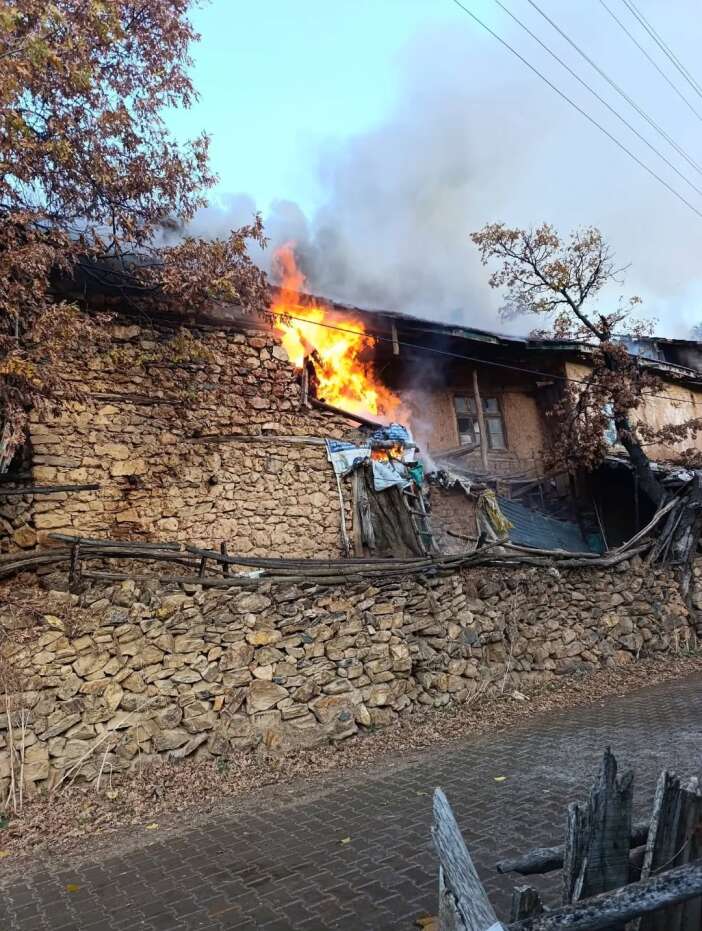 konyada-baba-ve-ogluna-yangin-soku-doganhisar-davras