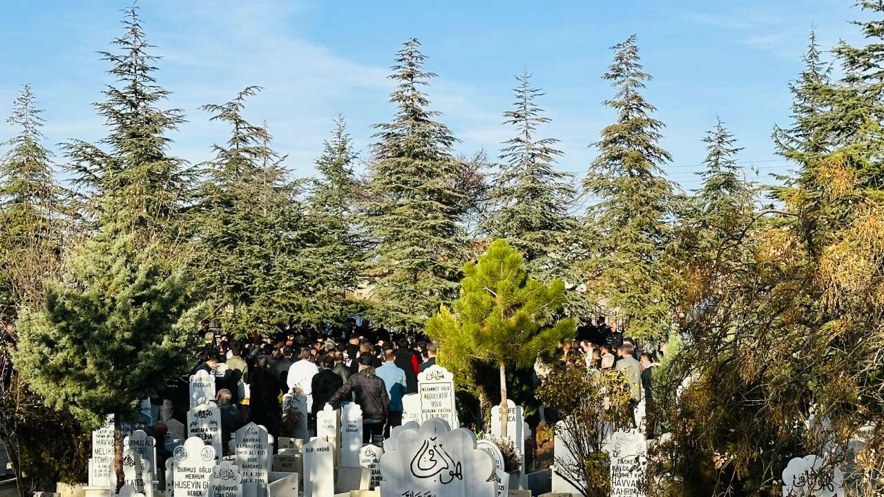 konyada-kaza-kurbani-4-yasindaki-cocuga-yurek-yakan-veda