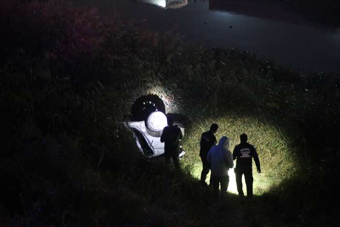 polisten-kacti-nehre-dustu-aractan-cikanlar-sasirtti