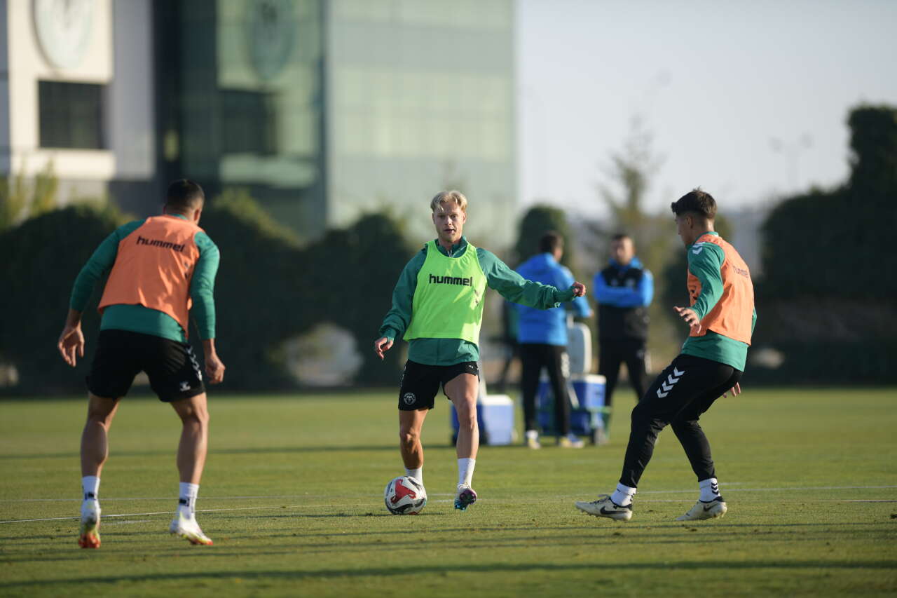 konyaspor-bugun-hazirlik-macina-cikacak