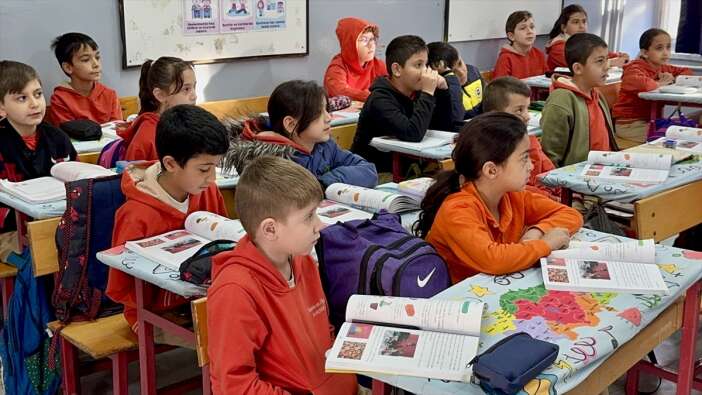 okullarda-ara-tatil-sonrasi-ilk-ders-zili-caldi