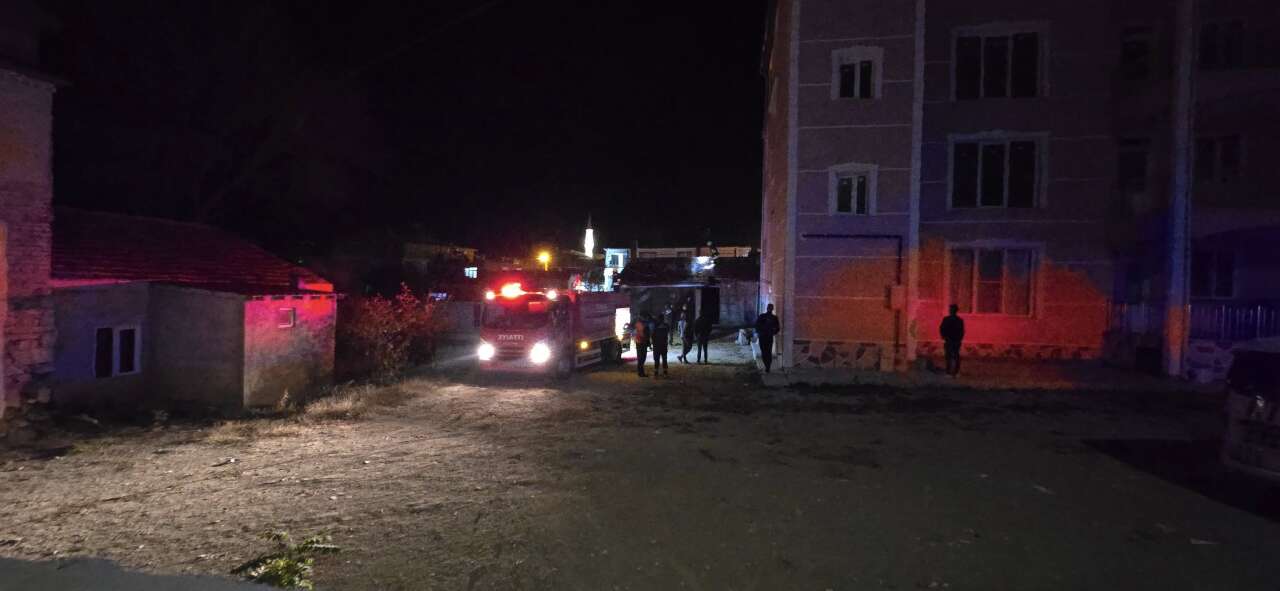 konyada-korkutan-yangin-kullanilamaz-hale-geldi-yunak