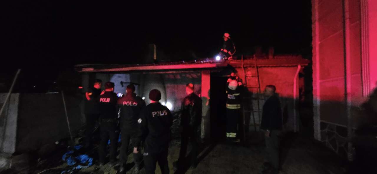 konyada-korkutan-yangin-kullanilamaz-hale-geldi-yunak