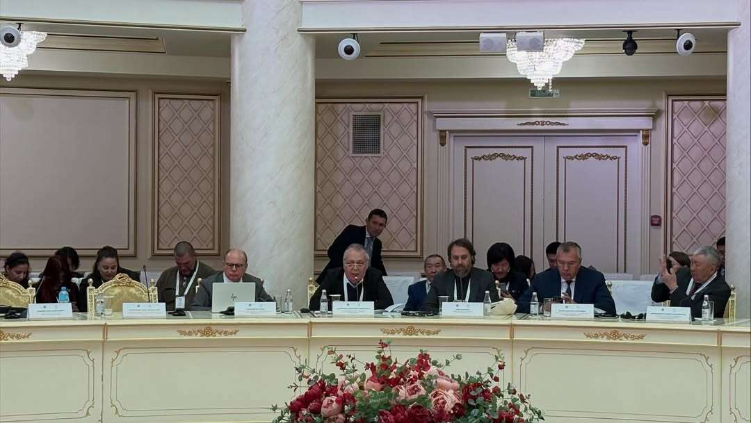 kubadabad-sarayi-kazakistandaki-uluslararasi-sempozyumda