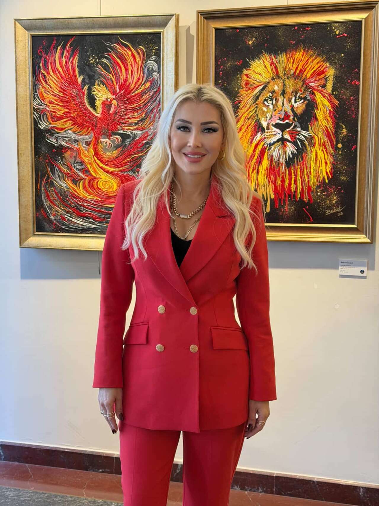 kullerinden-dogan-umut-sergisi-sanatseverlerle-bulustu