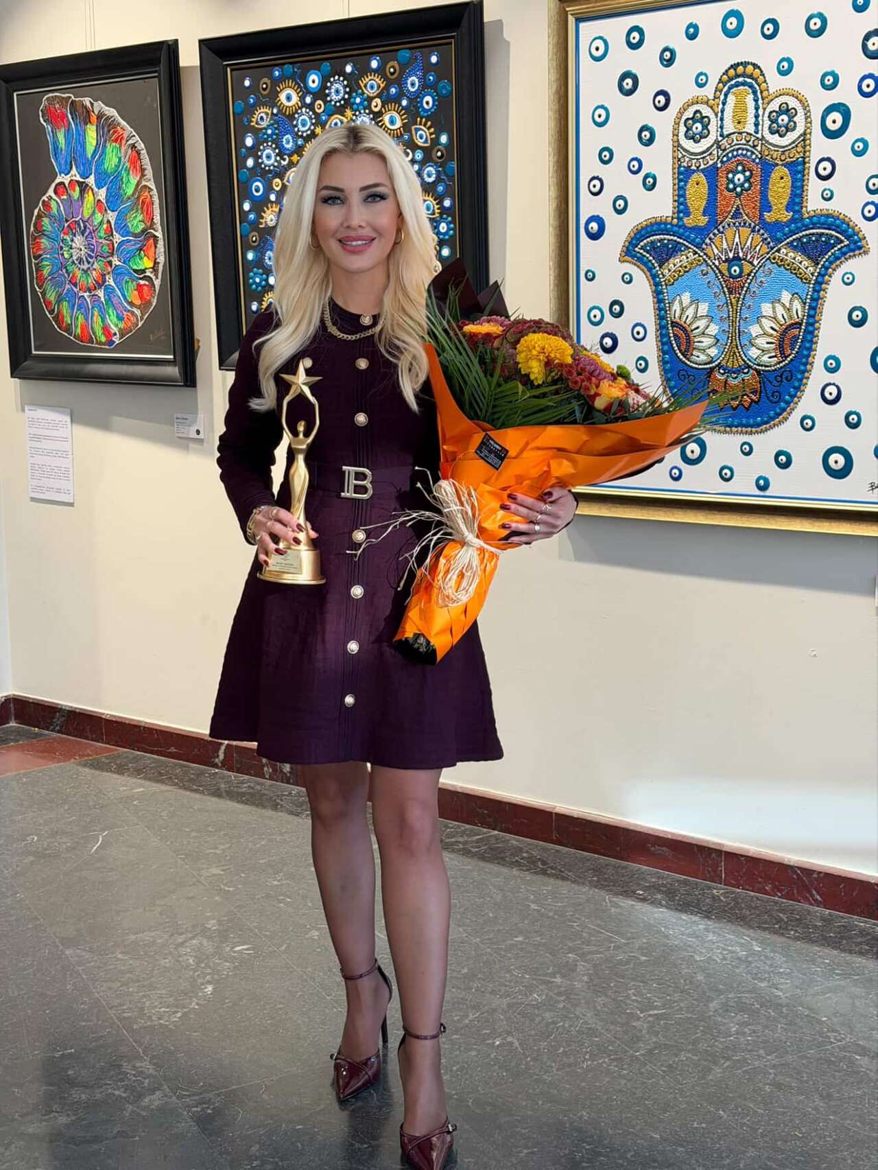 kullerinden-dogan-umut-sergisi-sanatseverlerle-bulustu