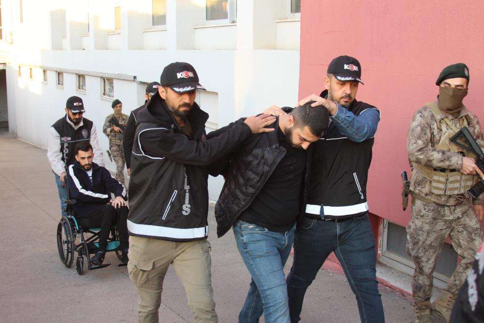 firari-uclu-konyada-yakalandi-baygaralar-operasyonunda-yeni-perde-002