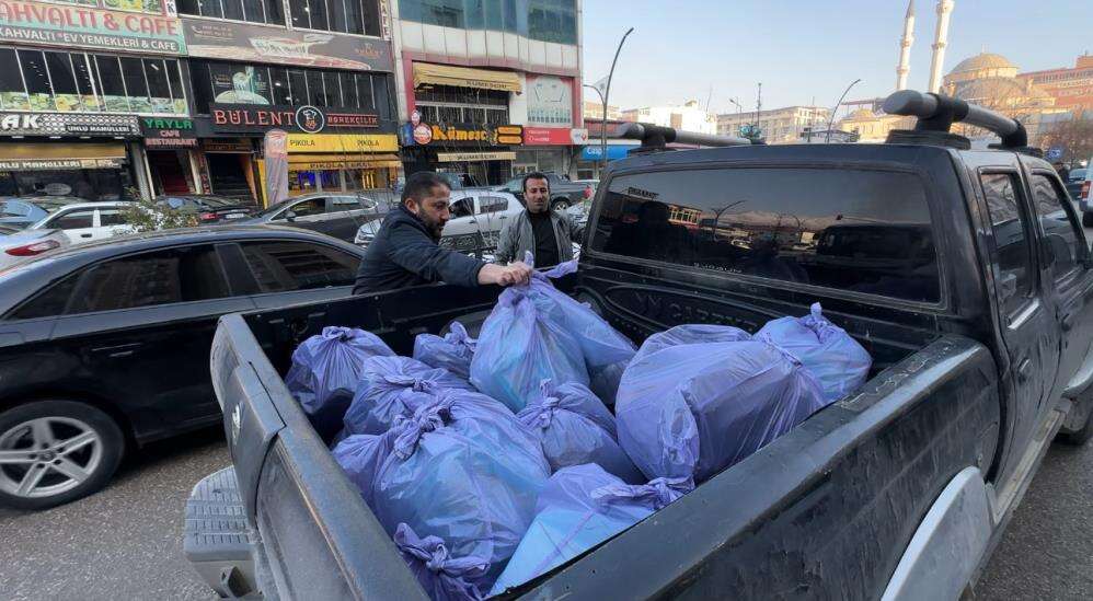 gunun-guzel-haberi-dukkanini-devrederken-yaptigiyla-gonulleri-fethetti