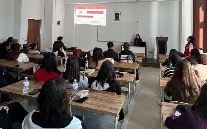 konya-saglikli-evlilikler-icin-gencleri-egitiyor