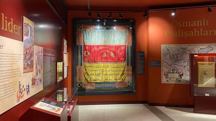 konyada-95-yil-korunan-tarihi-emanet-ait-oldugu-yere-dondu