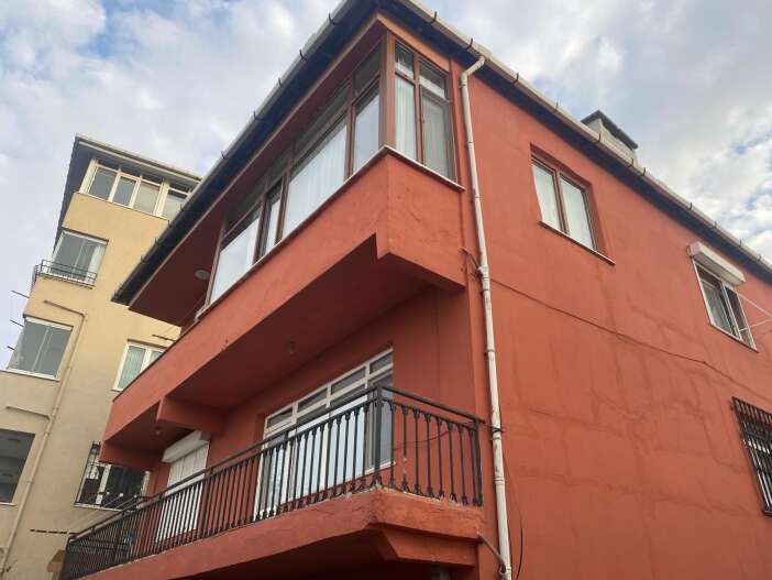 ruhsatsiz-yapida-catlak-panigi-uc-katli-2-bina-bosaltildi