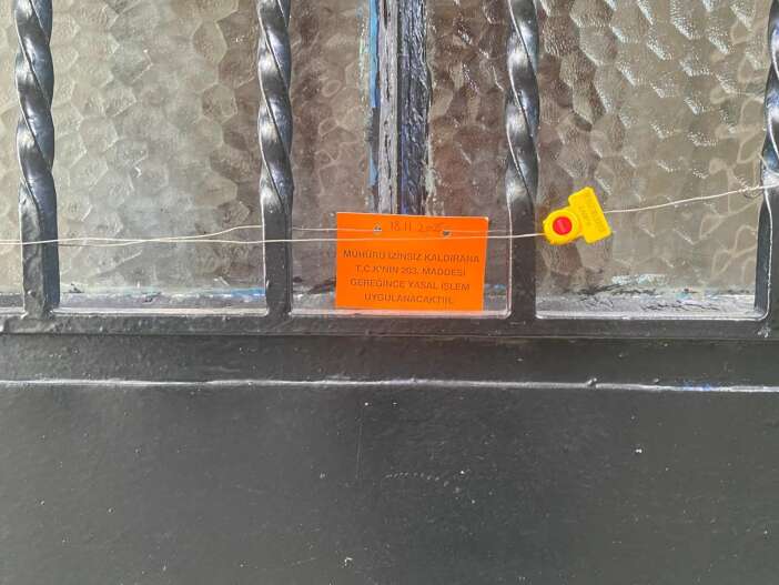 ruhsatsiz-yapida-catlak-panigi-uc-katli-2-bina-bosaltildi