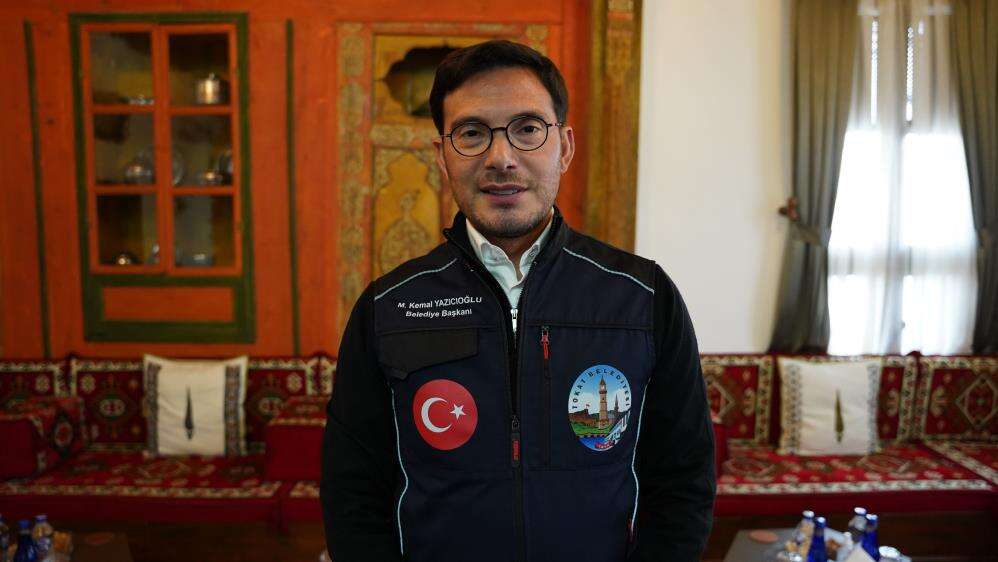 efsane-valinin-belediye-baskani-oglundan-duygulandiran-hareket