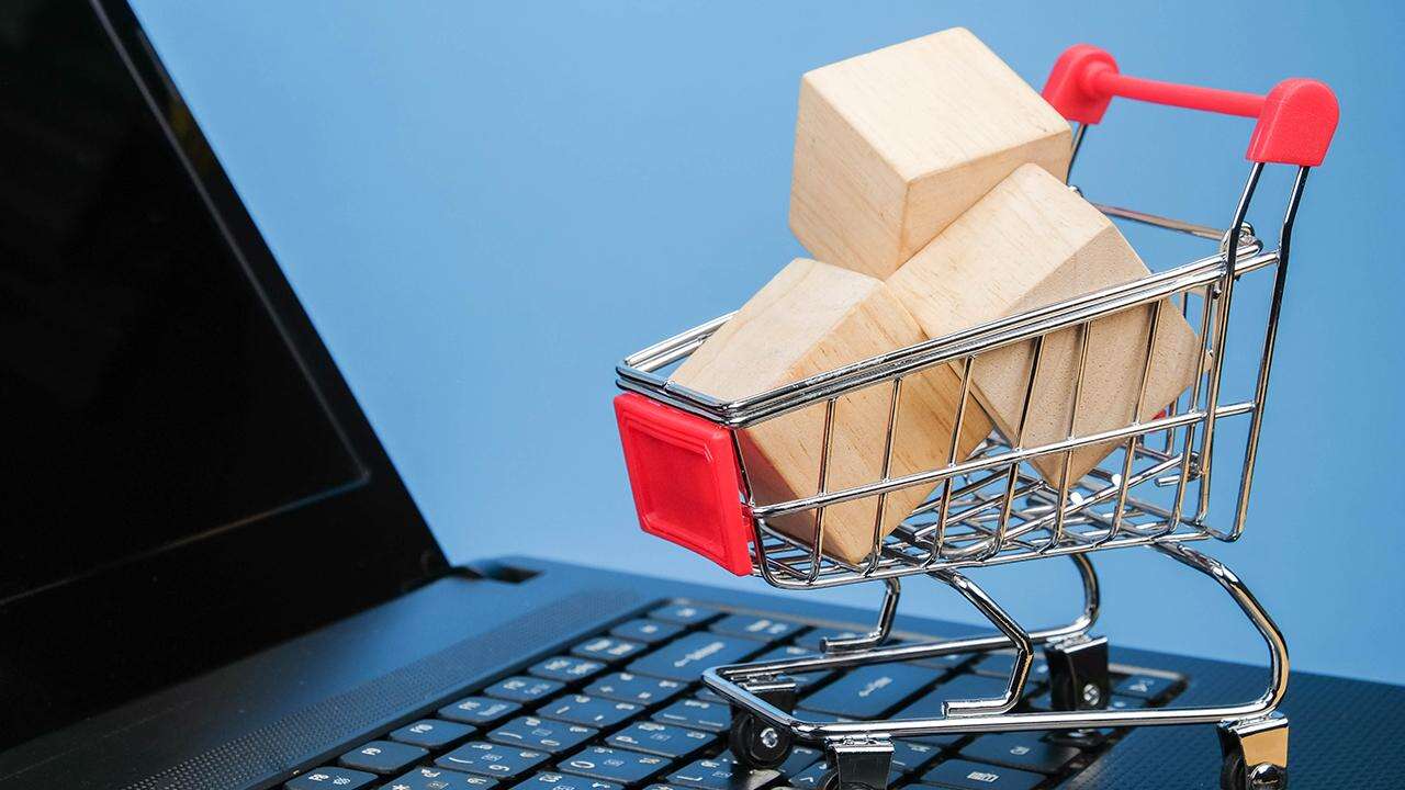 internetten-alisveris-yapanlar-dikkat-kvkkdan-kasim-cuma-indirimi-uyarisi