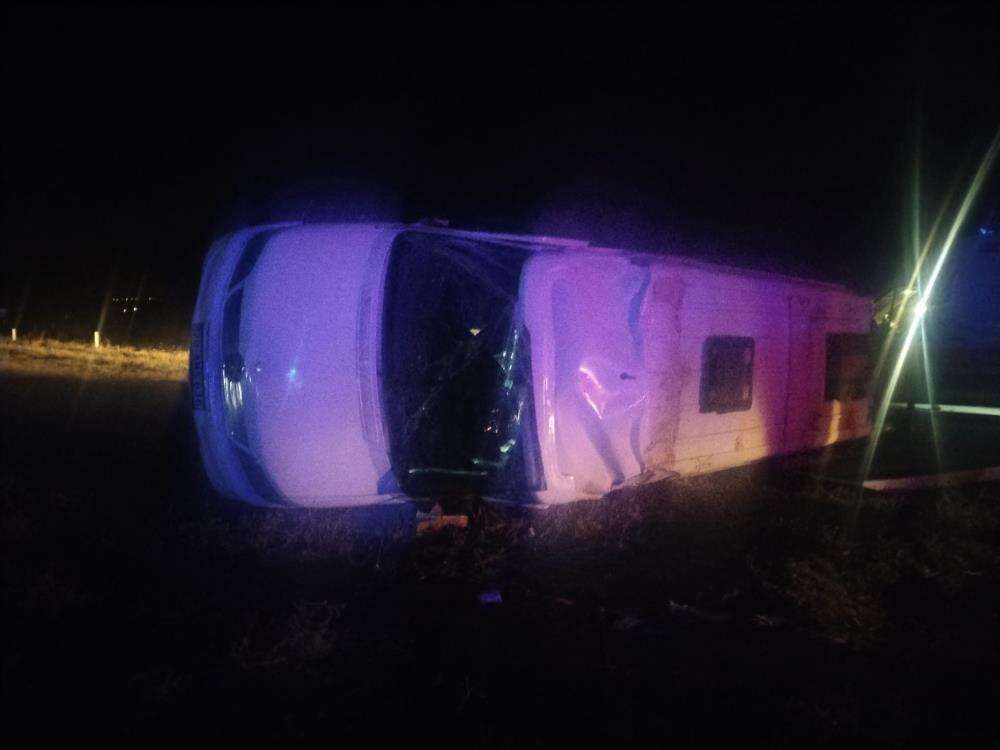 yolcu-otobusu-minibusle-carpisti-cok-sayida-yarali-var