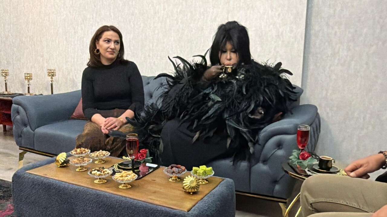 bulent-ersoy-konyada-gece-yarisi-kebapci-actirip-karnini-doyurdu