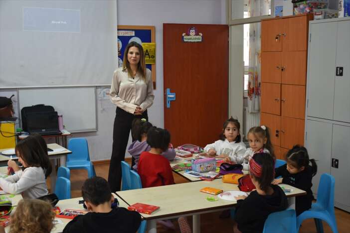 konyada-anne-ile-kizi-ayni-okulda-ogretmen