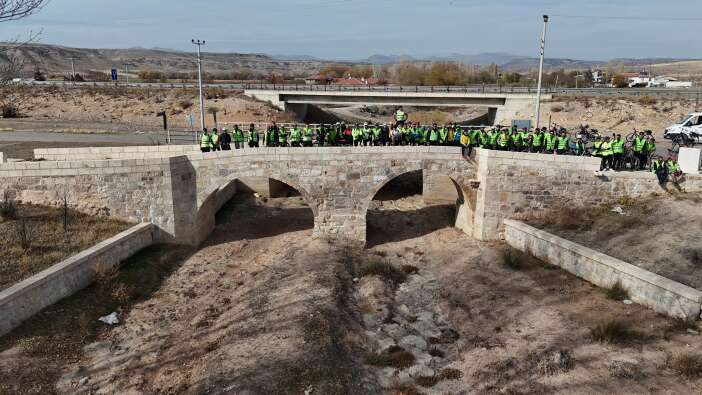 konyali-bisikletcilerin-yeni-duragi-lystra-antik-kenti-oldu