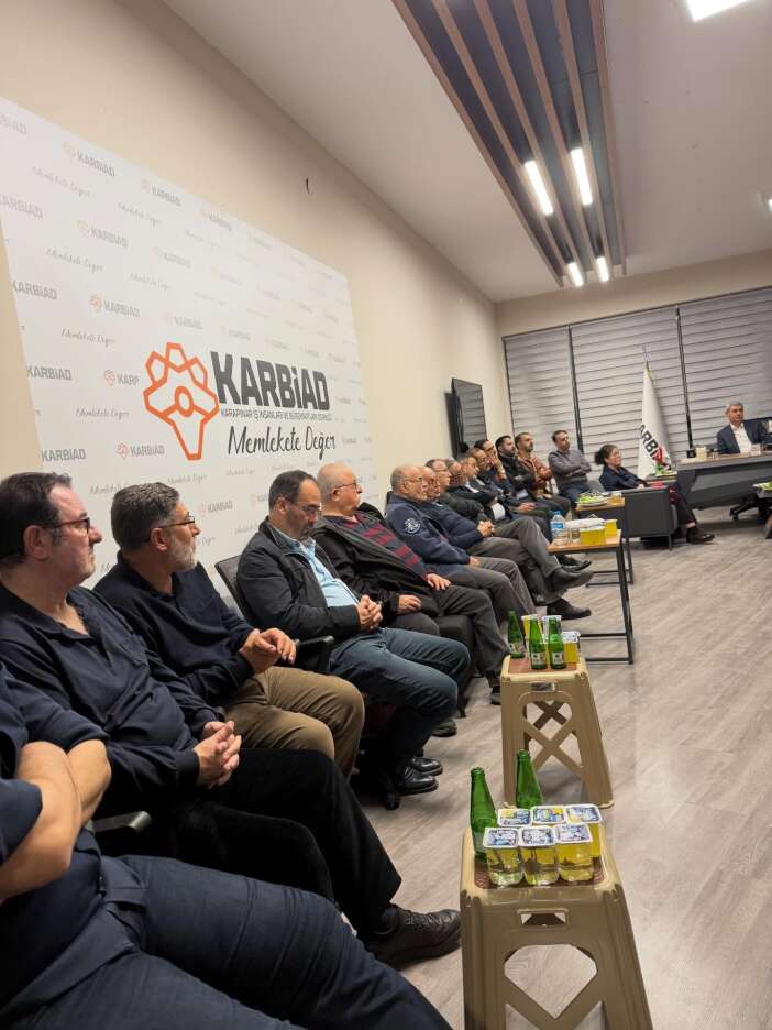 konyali-ogretmenler-karbiadda-bulustu