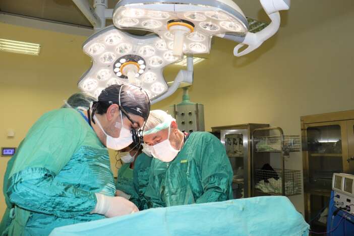 doktorlari-bile-sok-etti-karnindan-15-kilo-cikti