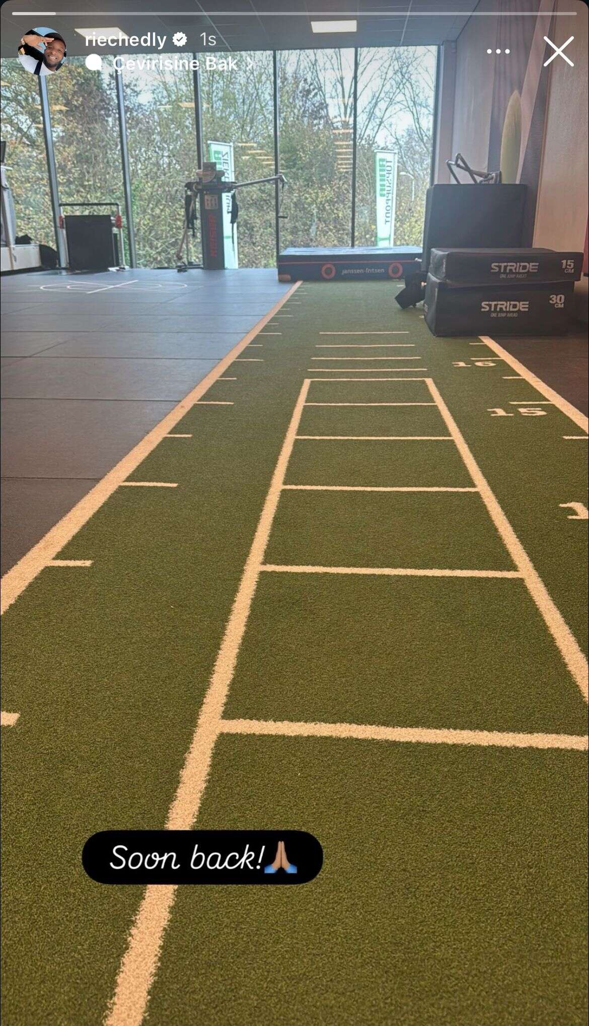 konyasporlu-oyuncudan-taraftari-heyecanlaniran-paylasim