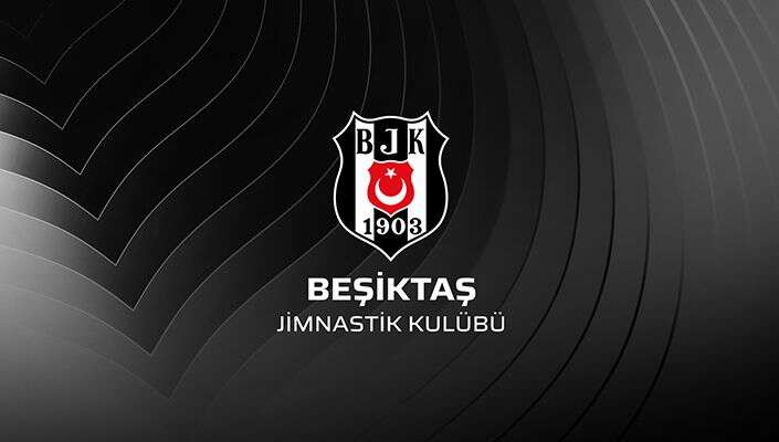 besiktas-var-kayitlarini-izledikten-sonra-hakemi-hedef-aldi