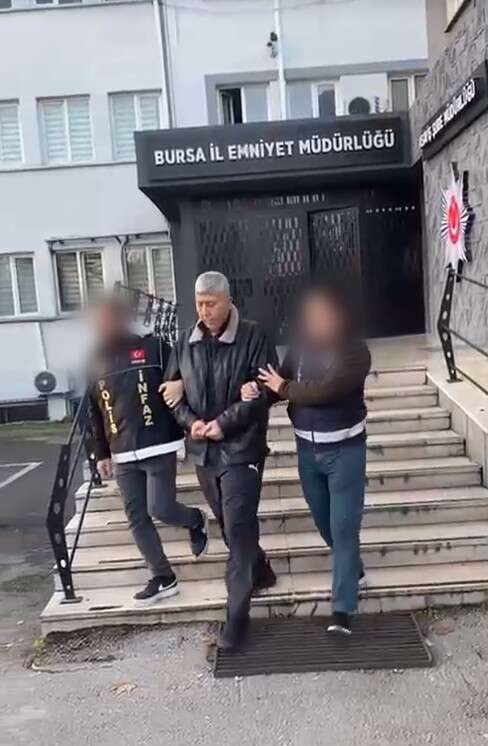 firari-cezadan-kacamadi-polis-240-saatlik-goruntu-izledi