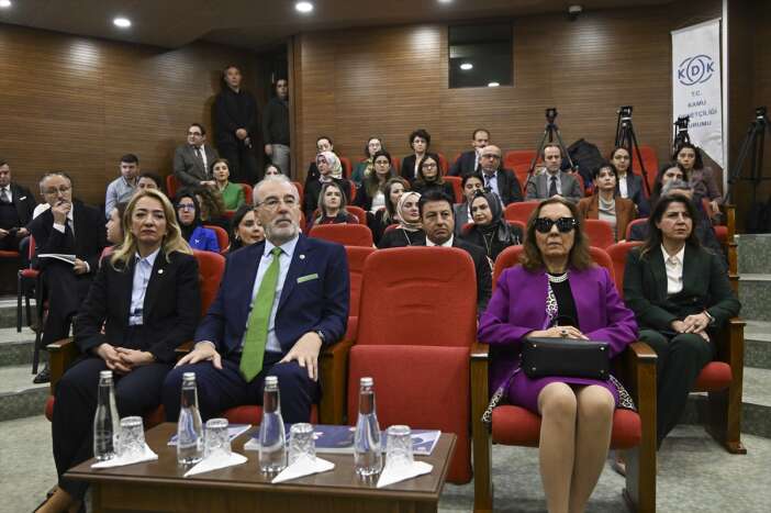 kadina-siddette-konya-detayi-adi-ilk-ucte