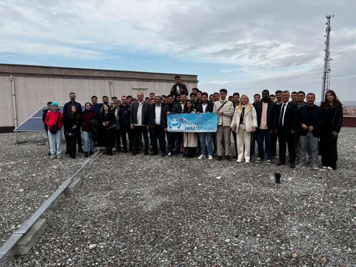 konyada-avrupanin-en-buyuk-gunes-santrali-ogrencileri-agirladi