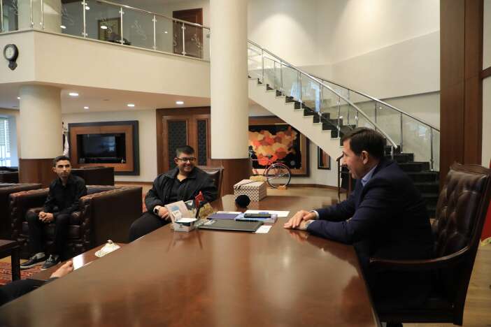 konyanin-ozel-cocuklarindan-baskan-kilcaya-ozel-hediye